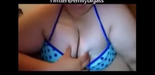  Hot Bikini Babe Gets Titty Fucked In Bikini Top